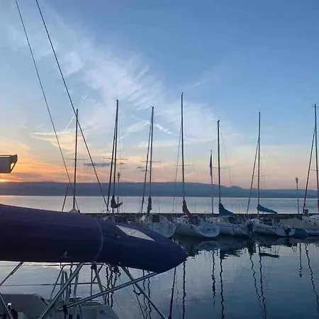 Botel Loveboat Thonon-les-Bains